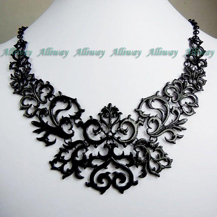 Fashion Black Chain Spray Paint Pattern Hollow Out Pendant Bib Necklace