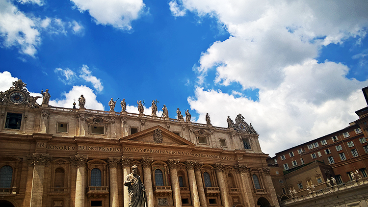 Vaticano - Inscrição na Basílica de São Pedro