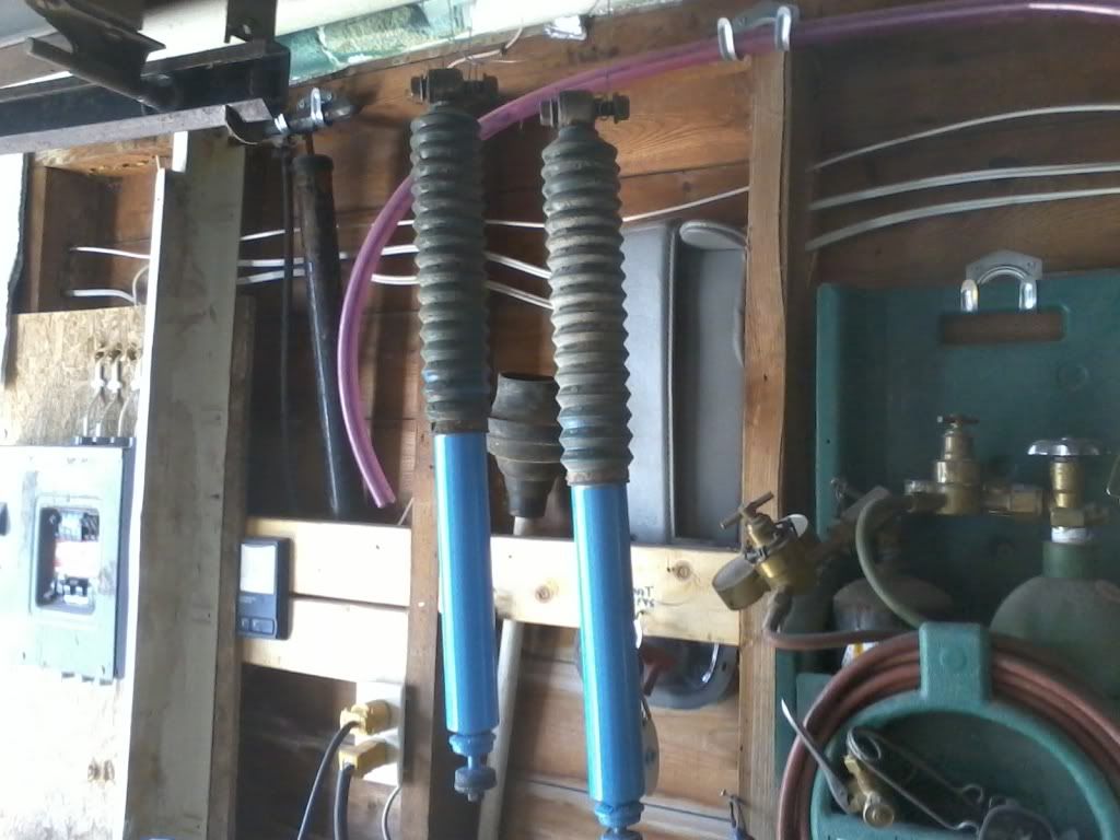new front shocks repainted