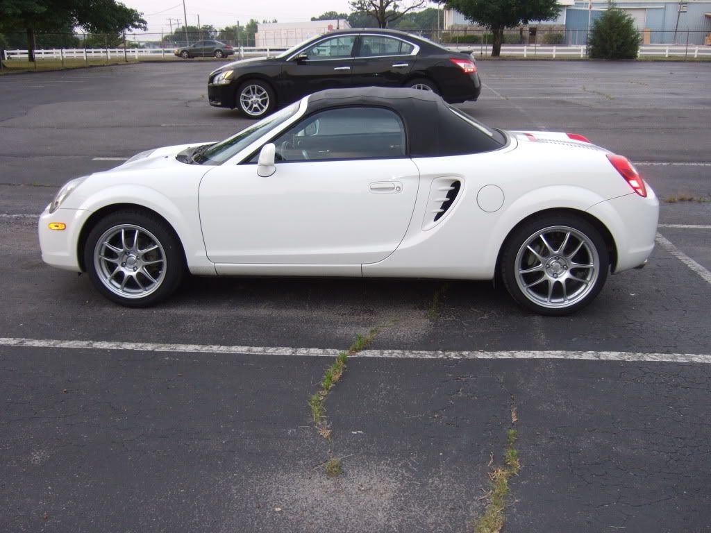 Enkei PF01 vs RPF1 MR2 SpyderChat